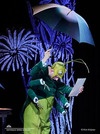 Berend Eijkhout as Grasshopper in Een Lied voor de Maan at Dutch National Opera